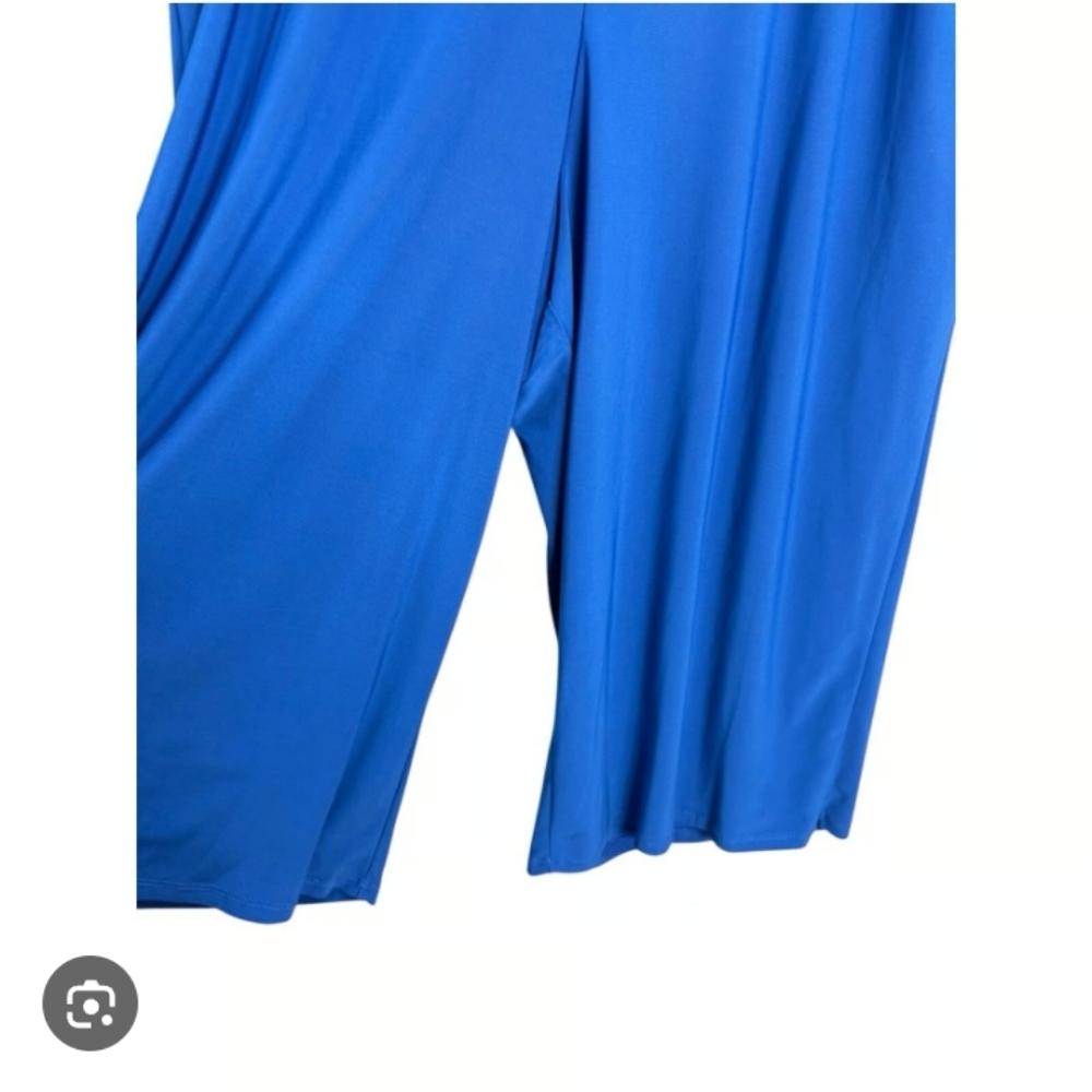Antthony Women's Vibrant Blue Wide Leg Capris 💙